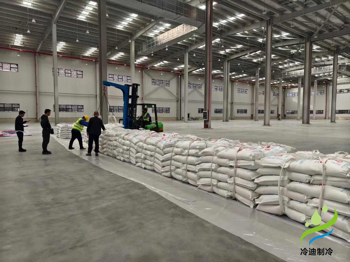 在四川建造一個冷庫需要多少錢一平米？(圖1)